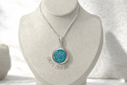 Solid  back round pendant necklace