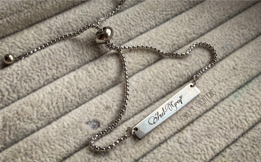 Engraved adjustable bracelet