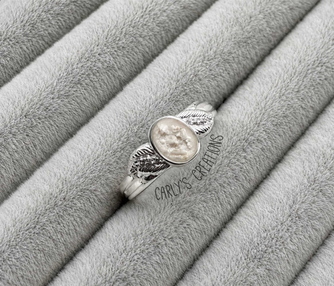 Double feather memorial ring