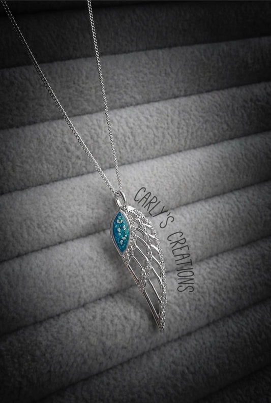 Wing  pendant necklace
