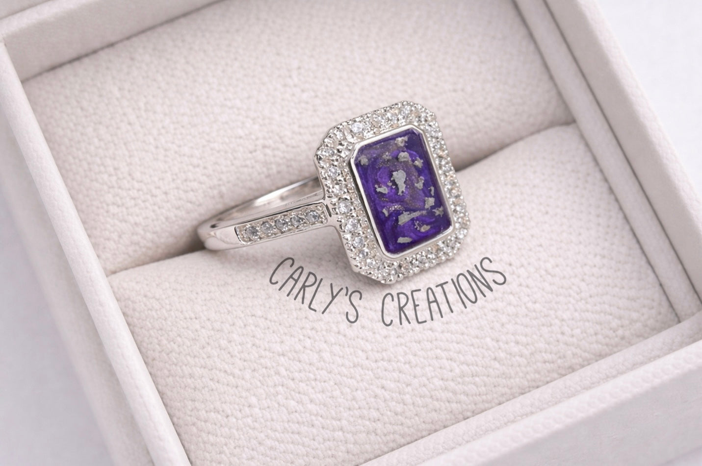 Rectangle memorial ring