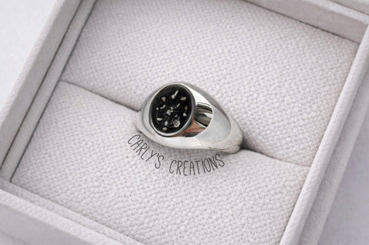 Gents Oval Signet memorial  Ring