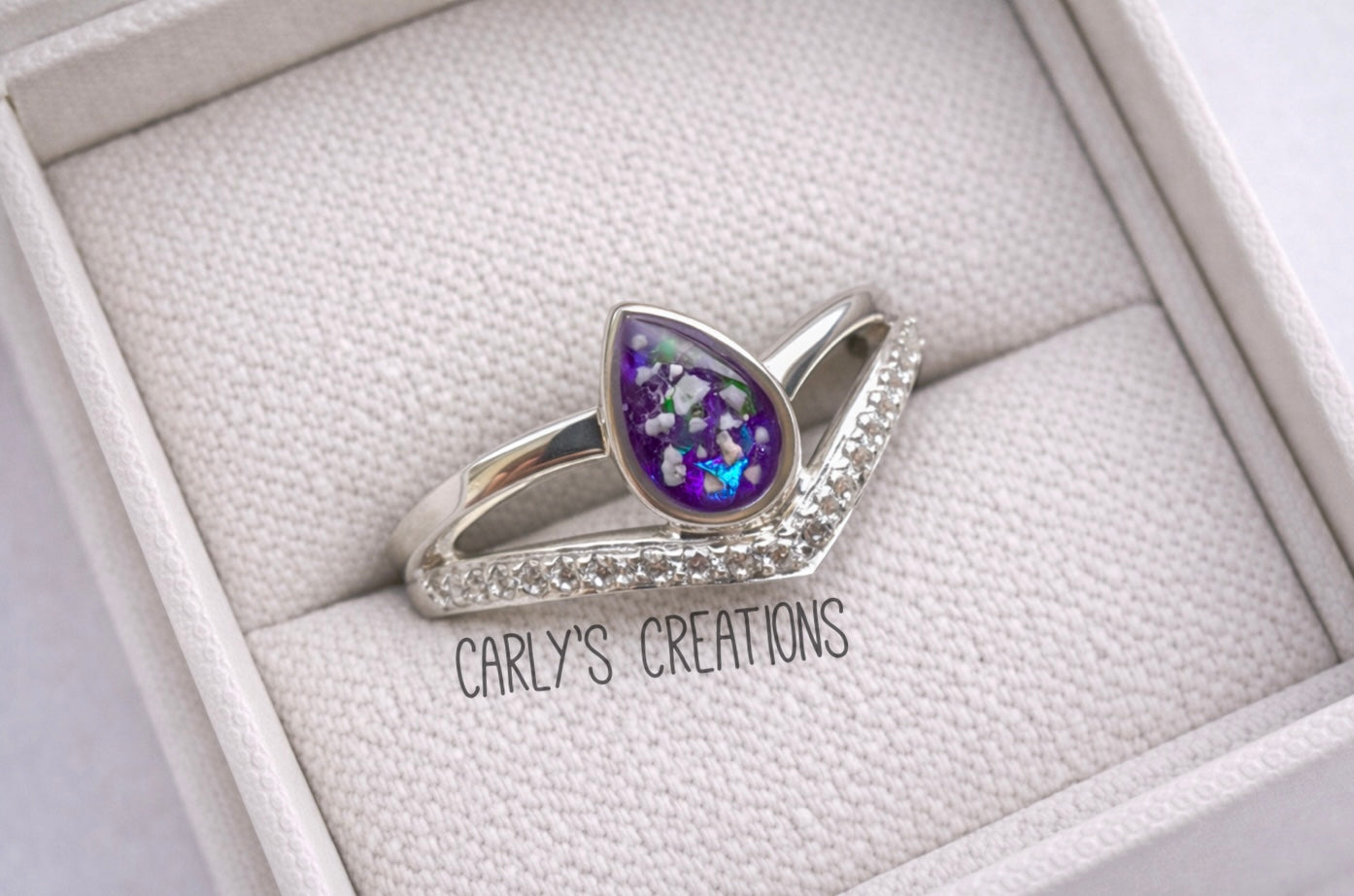 Pear wishbone memorial ring