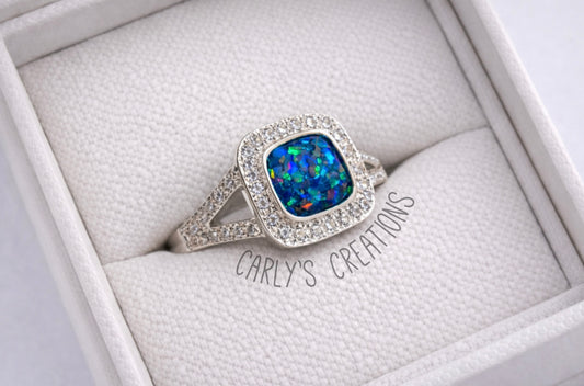 Split shank square cushion memorial ring