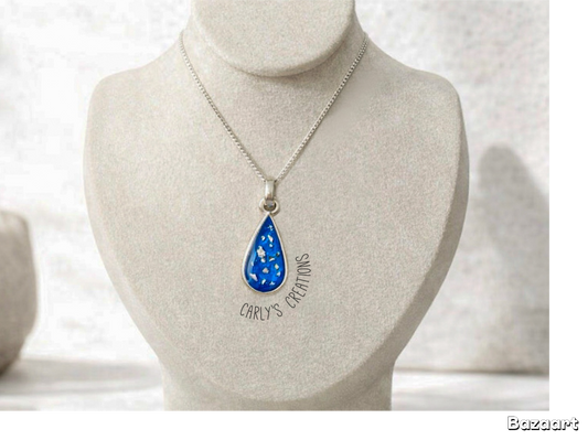 Small Plain teardrop necklace